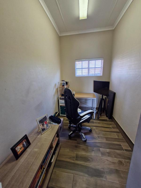 2 Bedroom Property for Sale in Vryburg North West